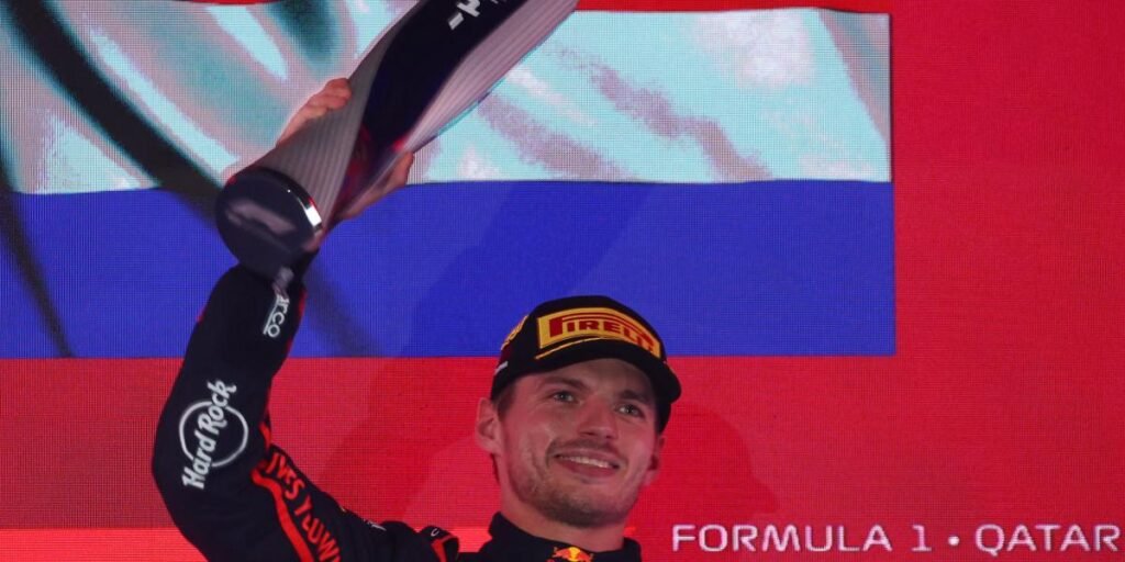Verstappen gana en Qatar y mantiene vivo el Mundial de F1 2025