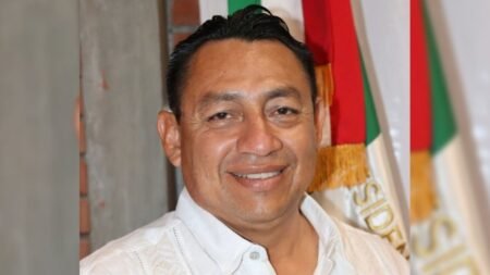 Atacan a balazos camioneta del alcalde de San Pedro Comitancillo