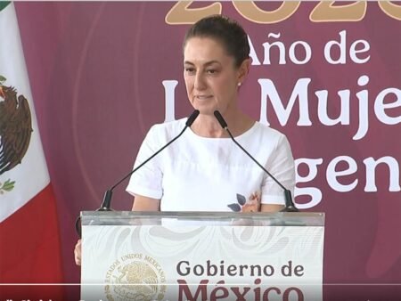 Sheinbaum entrega apoyos de Mujeres Bienestar en Campeche