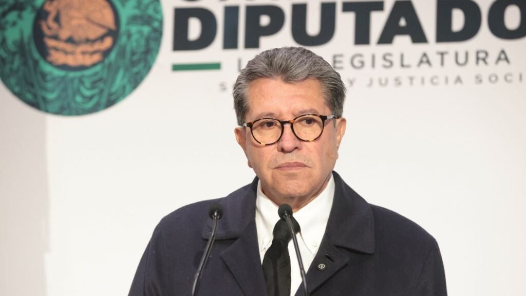 Monreal llama a la unidad de Morena ante avance de la derecha