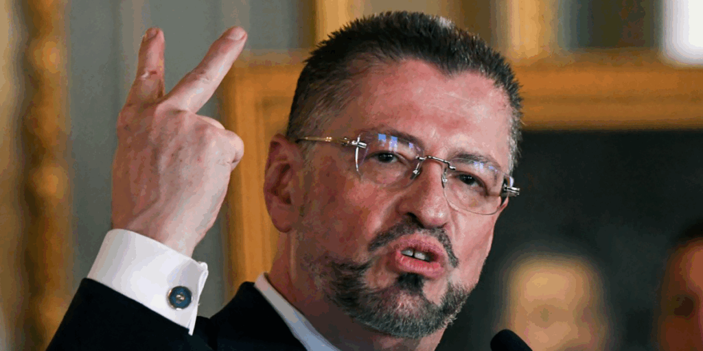 Asamblea de Costa Rica rechaza desafuero de Rodrigo Chaves