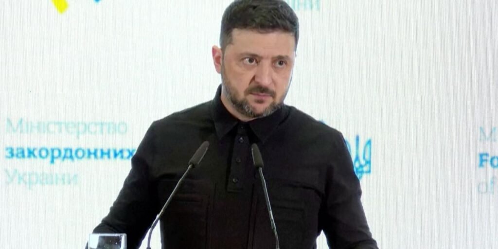 Ataques rusos dañan red eléctrica y causan apagones en Ucrania