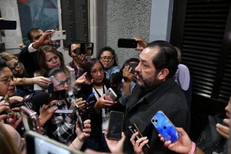 Morena prohíbe reelección inmediata en Edomex para 2027