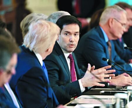 Demócratas de EU rechazan incursión militar de Trump en México