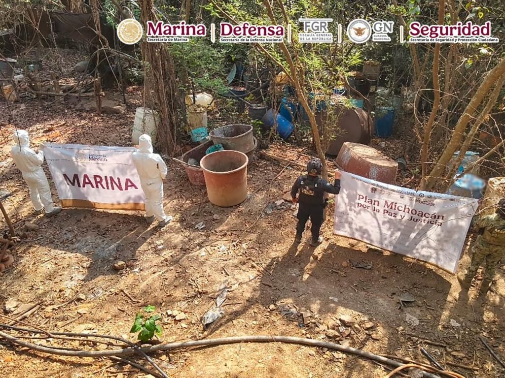 Desmantelan laboratorios de droga sintética en tres estados