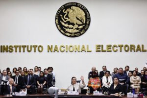 INE propone reforma electoral con voto electrónico y paridad de género
