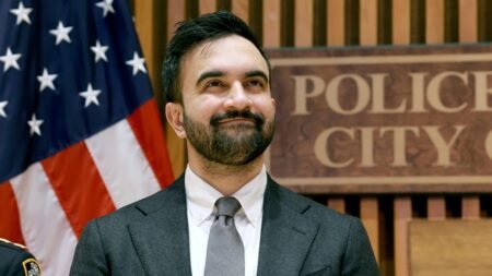 ICE detiene a empleado del Concejo de Nueva York y genera polémica