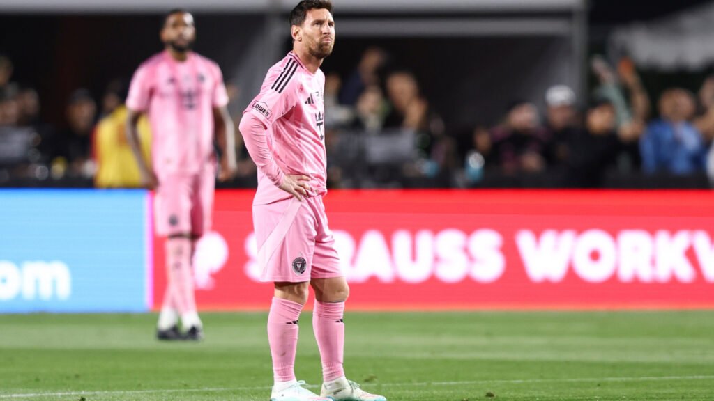 LAFC vence 3-0 a Inter Miami; James Rodríguez sin debut en MLS LAFC vence 3-0 a Inter Miami; James Rodríguez sin debut en MLS