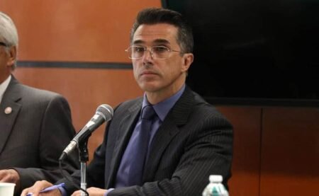 Morena investiga a Sergio Mayer por licencia para reality show