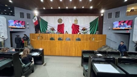 Morena, PRI y PAN pactan para aprobar presupuesto en Nuevo León