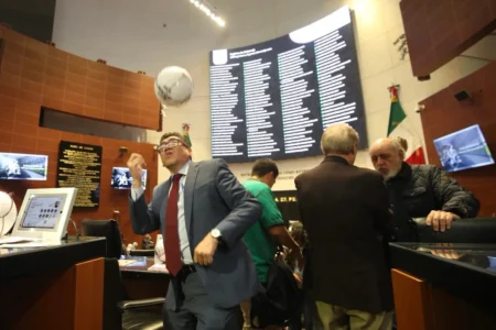 Senado vota el miércoles reforma electoral de Sheinbaum (Plan B)