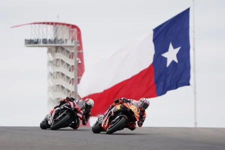 Bezzecchi gana el GP de Austin y recupera el liderato en MotoGP
