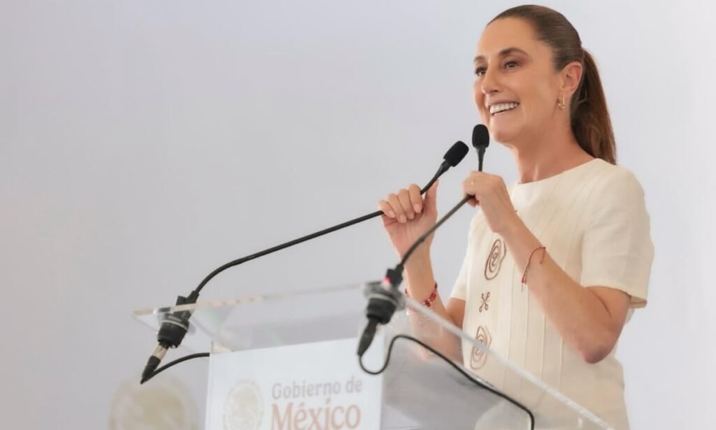 Sheinbaum defiende a Morena y critica dedazo en la oposición Sheinbaum defiende a Morena y critica dedazo en la oposición