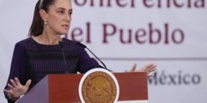 Sheinbaum condena violencia tras disparos en cena en Washington