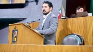 PRI propone custodia y manutención de mascotas en divorcios NL