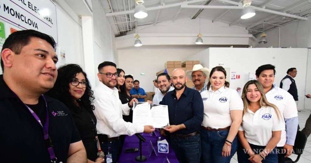 PAN registra a Héctor Garza como candidato a diputado en Monclova