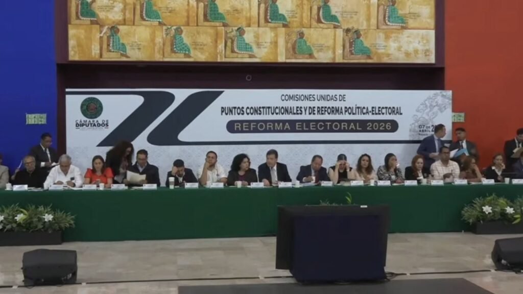 Comisiones aprueban plan B de reforma electoral; va al pleno