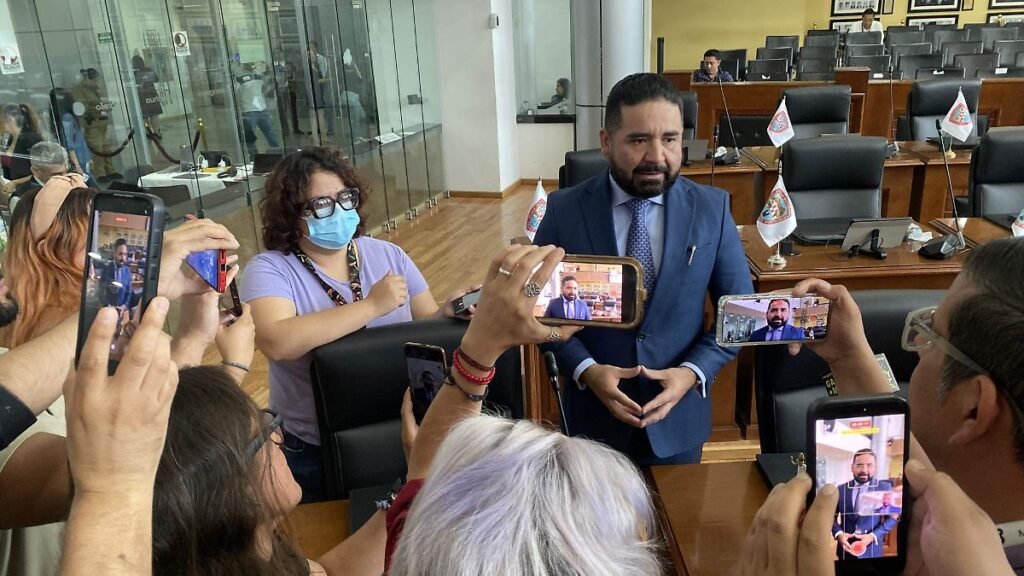 Movimiento Ciudadano critica respaldo del PRI a reforma electoral