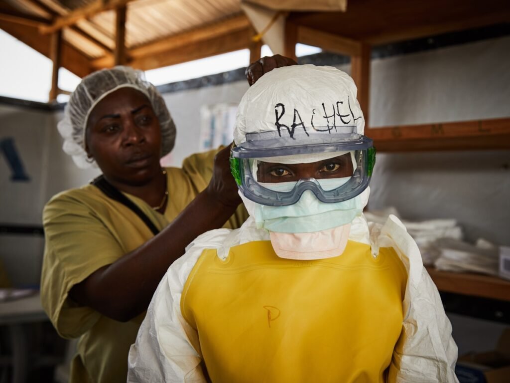 OMS declara emergencia internacional por ébola en República del Congo