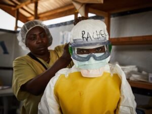 OMS declara emergencia internacional por ébola en República del Congo