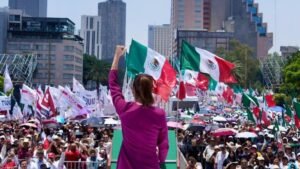 Sheinbaum convoca a defender soberanía en aniversario electoral