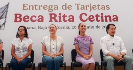 Sheinbaum amplía beca universal a primaria en Baja California