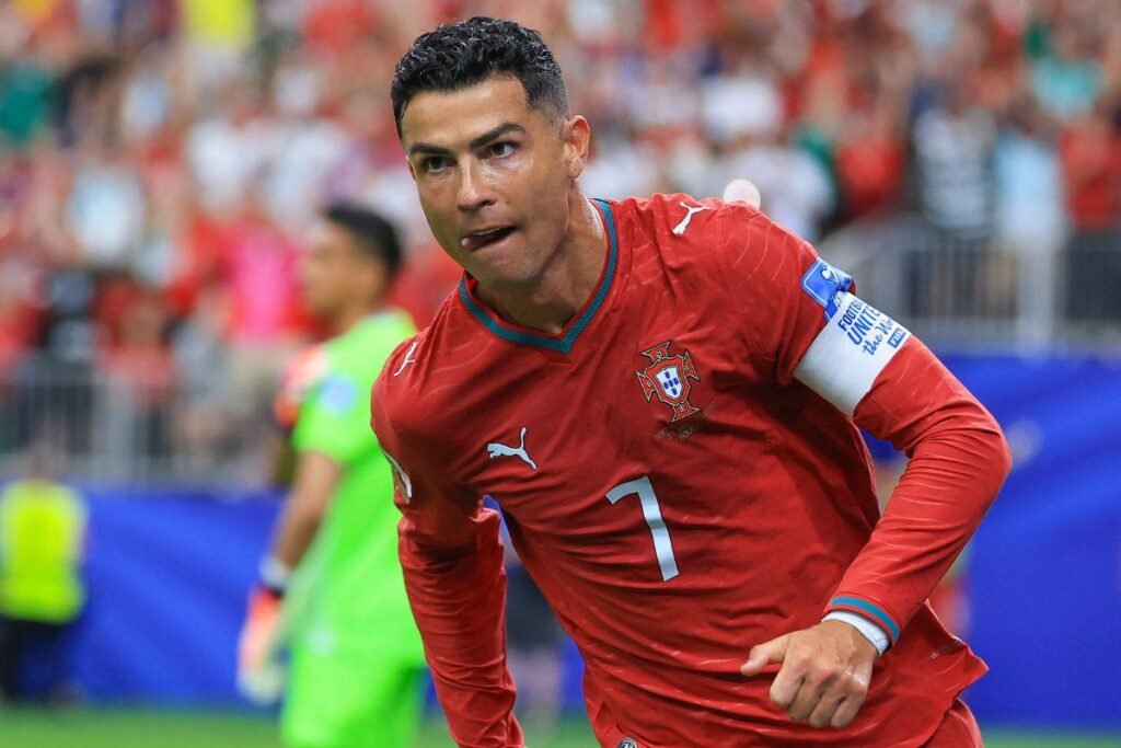 Cristiano Ronaldo suma 975 goles y se acerca a los 1,000 históricos Cristiano Ronaldo suma 975 goles y se acerca a los 1,000 históricos