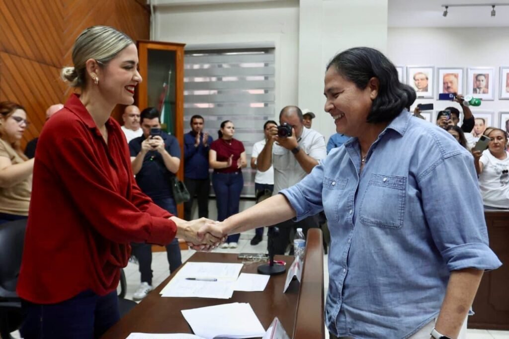 PRI y PAN critican salida de Estrella Palacios en Mazatlán