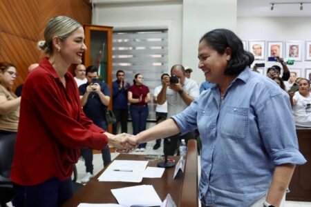 PRI y PAN critican salida de Estrella Palacios en Mazatlán