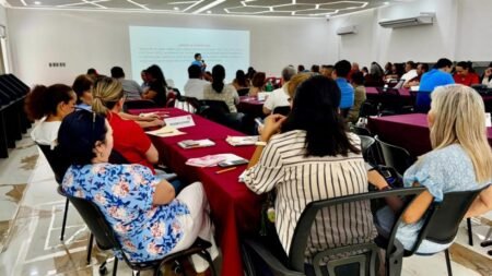 Capacitan a personal del CBTis 236 en ética y transparencia