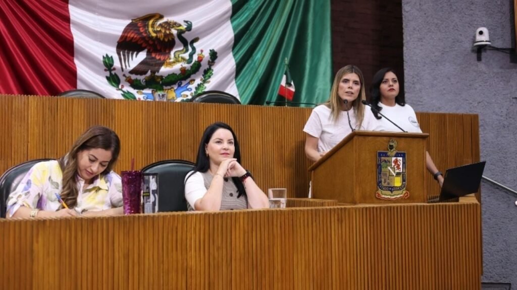 PAN y Morena se enfrentan en Congreso de Chihuahua por Maru Campos