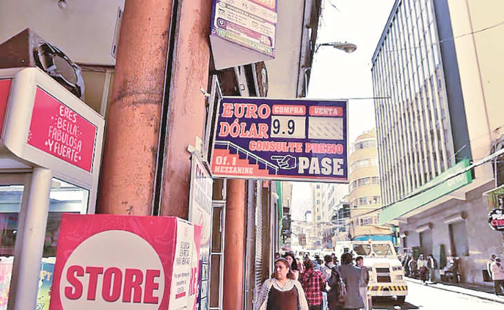 Bolivia libera tipo de cambio del dólar tras 15 años de paridad Bolivia libera tipo de cambio del dólar tras 15 años de paridad