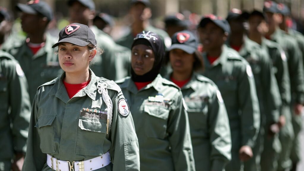 Investigan intoxicación tras hospitalización de 19 cadetes en Maryland