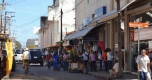 Ventas ambulantes caen 40% en Ciudad Victoria por vacaciones Ventas ambulantes caen 40% en Ciudad Victoria por vacaciones