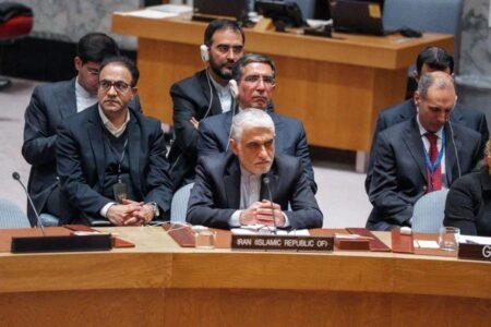 Irán pide a la ONU frenar ataques de EE.UU. y alerta de ruptura