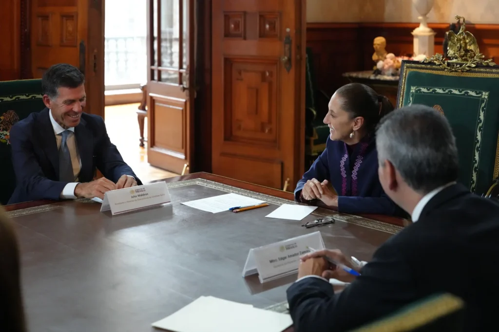 Sheinbaum y Goldman Sachs dialogan para atraer inversión a México