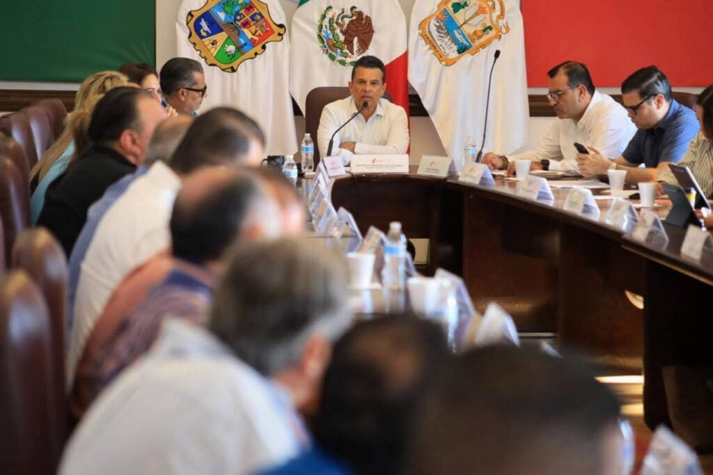 Lalo Gattás refuerza plan de rehabilitación vial en Ciudad Victoria