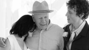 Bruce Willis asiste a la boda de su hija Tallulah en Idaho