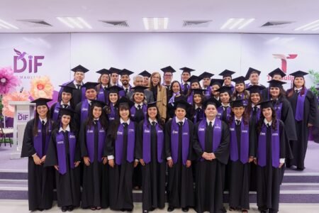 CREE Tamaulipas gradúa a 32 nuevos profesionales en rehabilitación