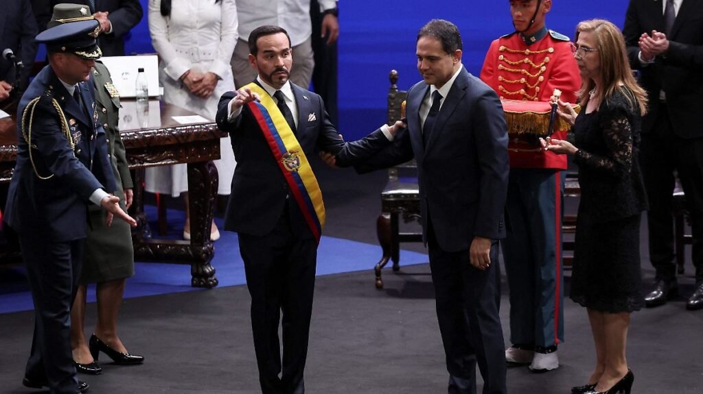 Abelardo de la Espriella asume presidencia de Colombia