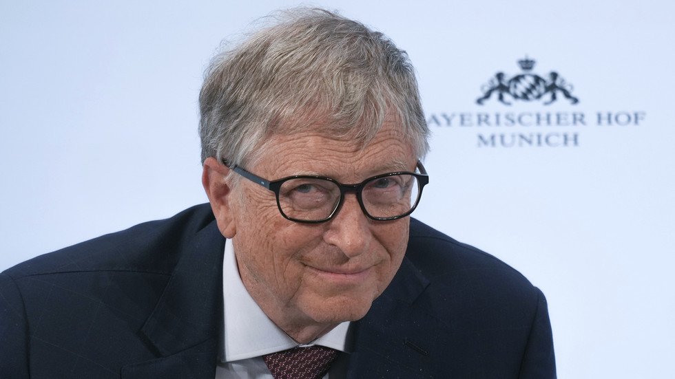 Bill Gates urge regular la inteligencia artificial por riesgo global Bill Gates urge regular la inteligencia artificial por riesgo global