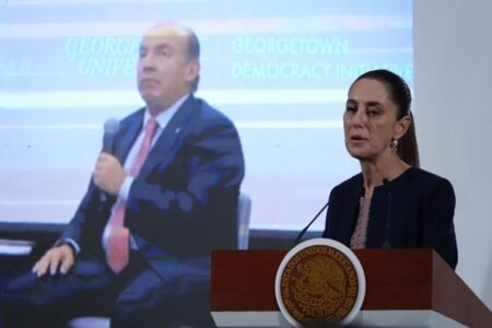 Sheinbaum critica a Calderón por participar en foro sobre democracia