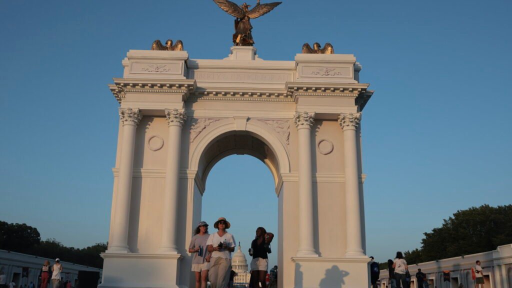 Excavaciones para Arco de Trump inician sin aval federal en Washington