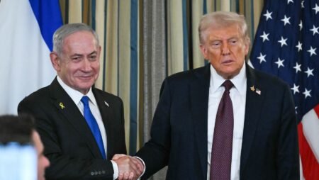 Trump planea enviar bombas a Israel con fondos públicos de EE UU