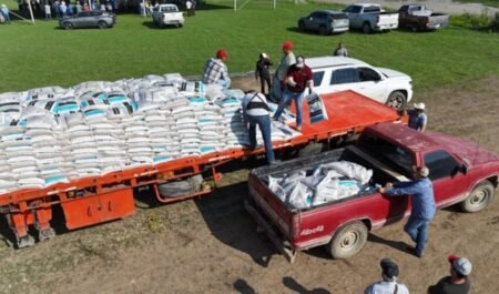 Tamaulipas concluye entrega de fertilizante a citricultores