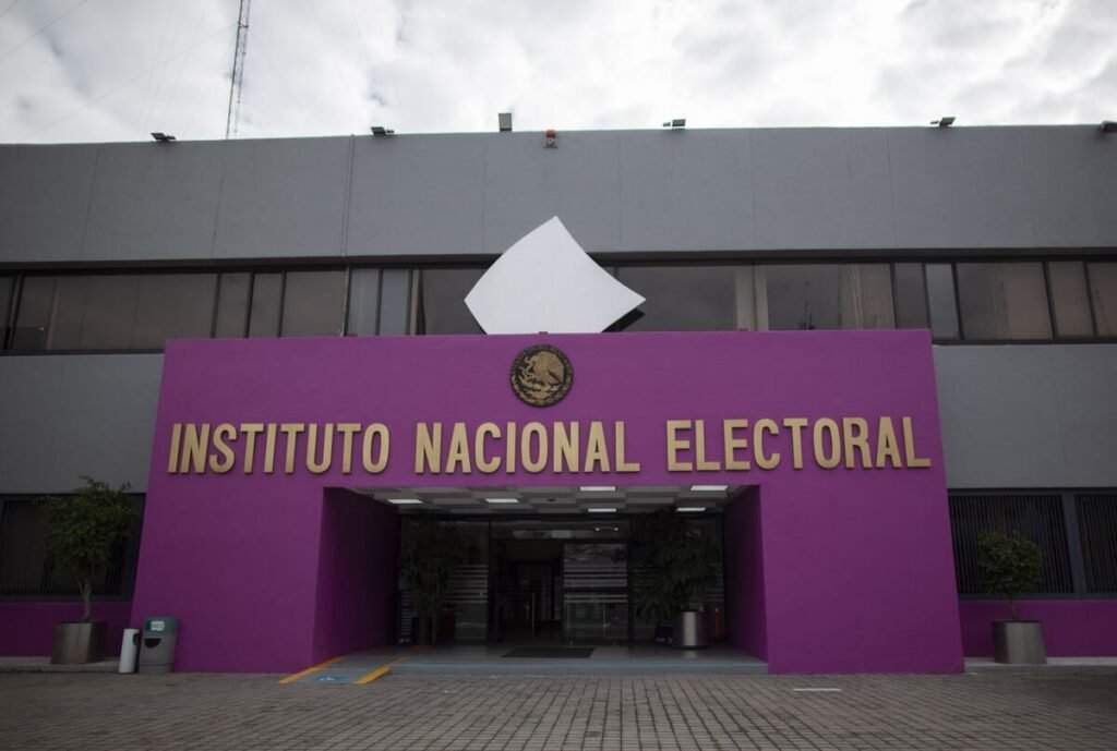 INE investiga a Guillermo Santiago por presunta red de influyentismo