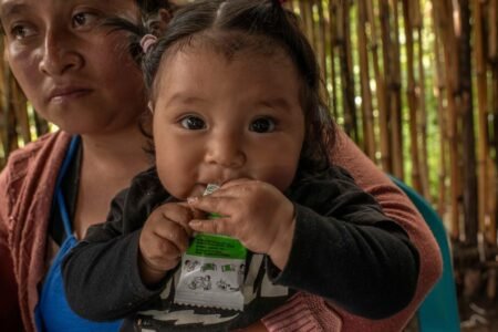 Guatemala inicia distribución de suplemento contra desnutrición infantil
