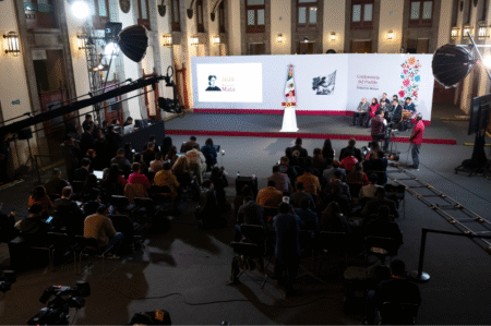 Sheinbaum detiene academia policial en Querétaro por falta de aval federal