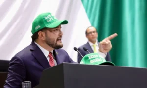 Cámara de Diputados refuerza seguridad tras choque PRI-MC Cámara de Diputados refuerza seguridad tras choque PRI-MC