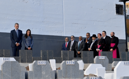 Felipe VI y Letizia visitan Ceuta tras crisis migratoria